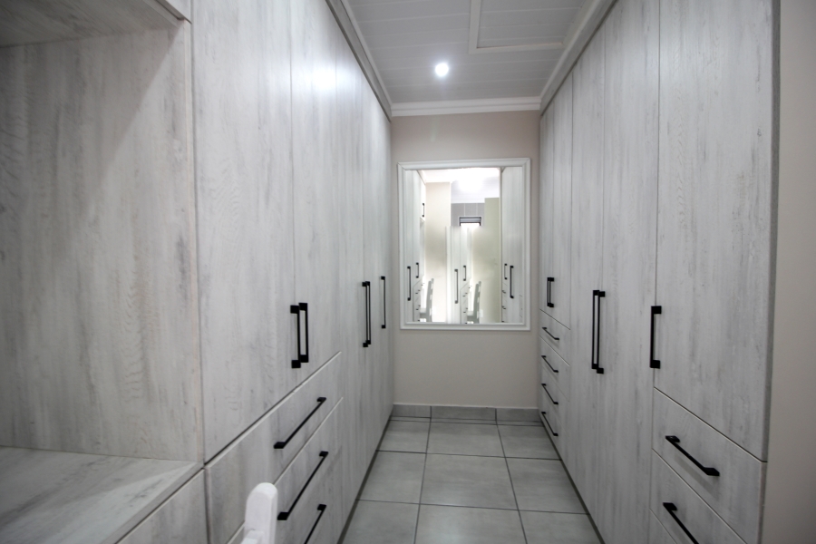 3 Bedroom Property for Sale in Menkenkop Western Cape